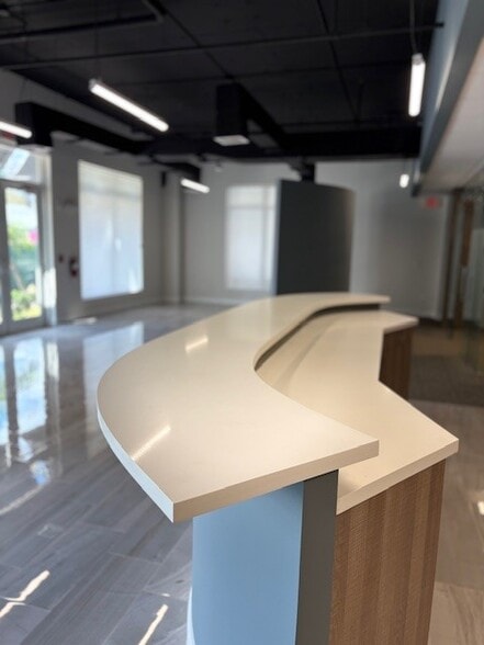 More Photos Of 151 NE 5th Ave, Delray Beach Office Residential For Lease