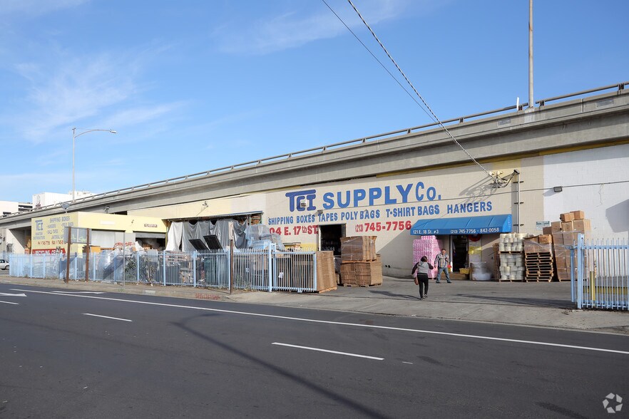 More Photos Of 121 E 18th St, Los Angeles Warehouse For Lease