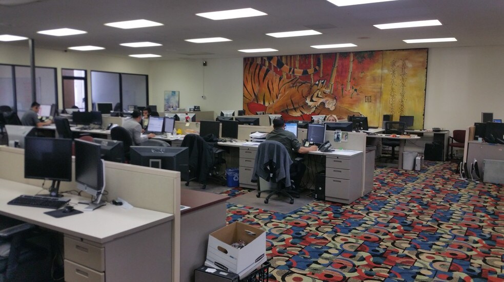 More Photos Of 235-255 W Mission Blvd, Pomona Office For Lease