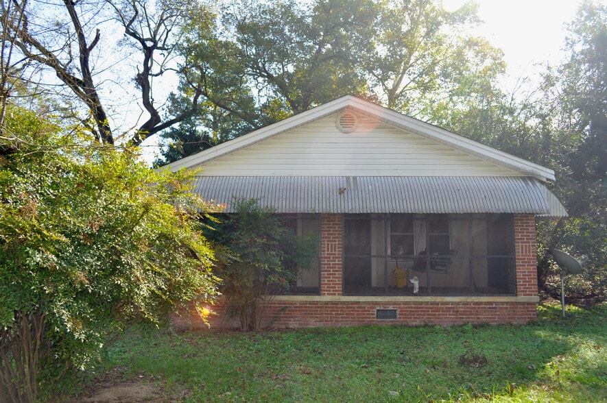 More Photos Of 31 McKinney St, Beech Island Warehouse For Sale