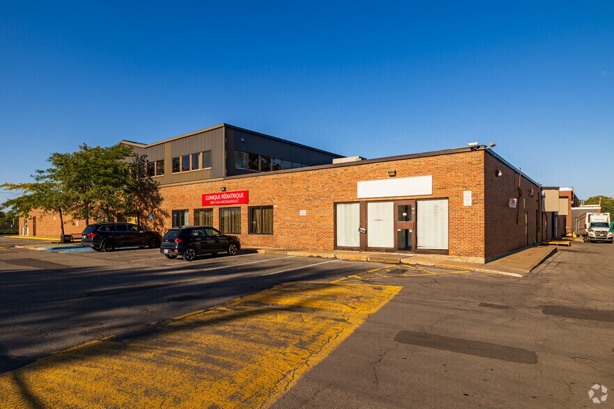 More Photos Of 90 Rue Morgan, Baie-d'Urfé General Retail For Lease
