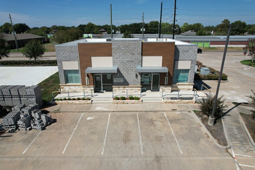 More Photos Of 5222-5226 Reading Way, Rosenberg Medical For Sale