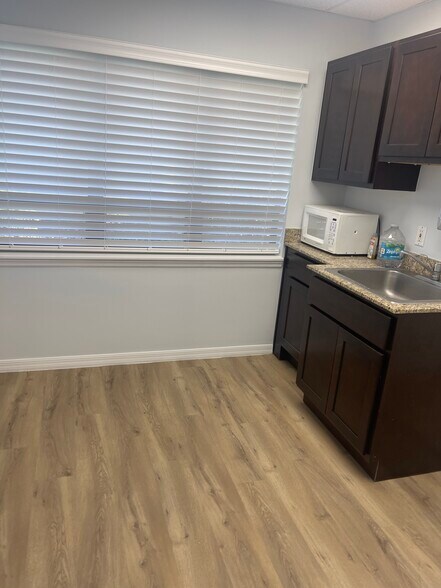 More Photos Of 12640 World Plaza Ln, Fort Myers Medical For Lease