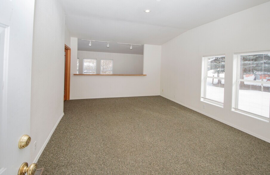 More Photos Of 6885 Bauman St, Bonners Ferry Office Residential For Lease