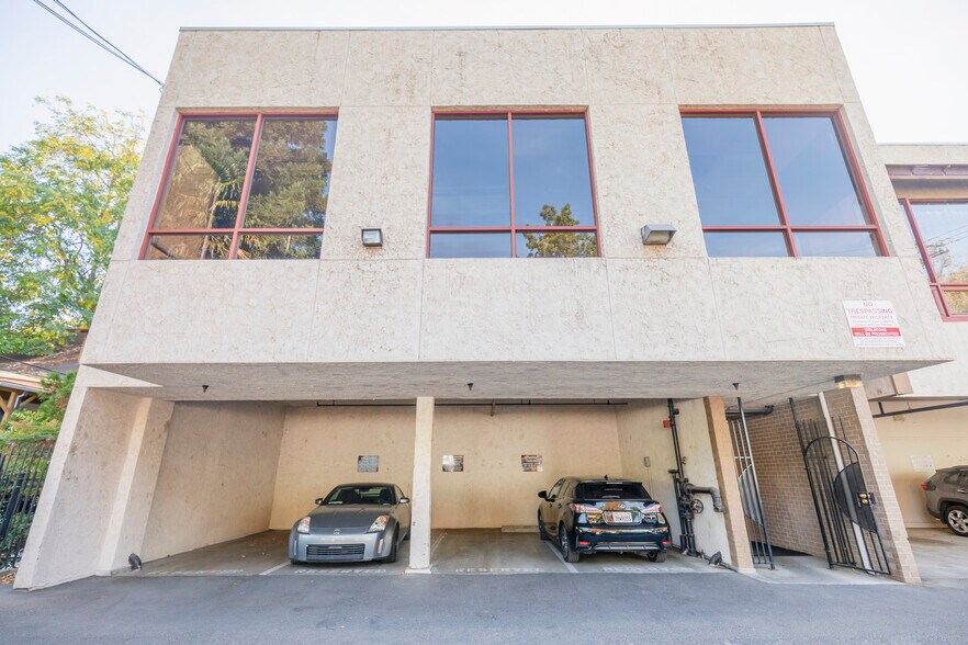 More Photos Of 725 30th St, Sacramento Office For Lease