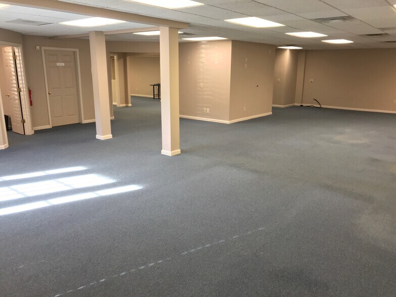 More Photos Of 7444 Jager Ct, Cincinnati Office For Sale