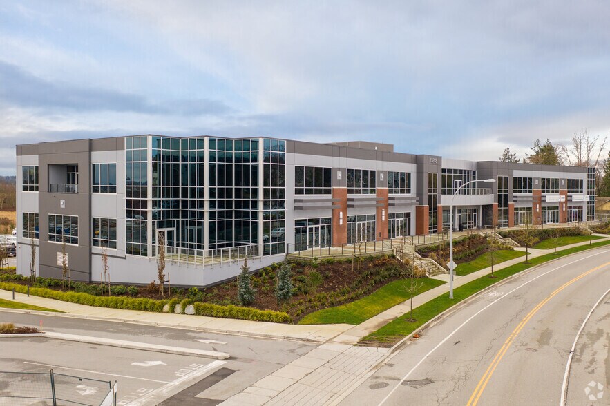 More Photos Of 15288 54A Ave, Surrey Office For Lease