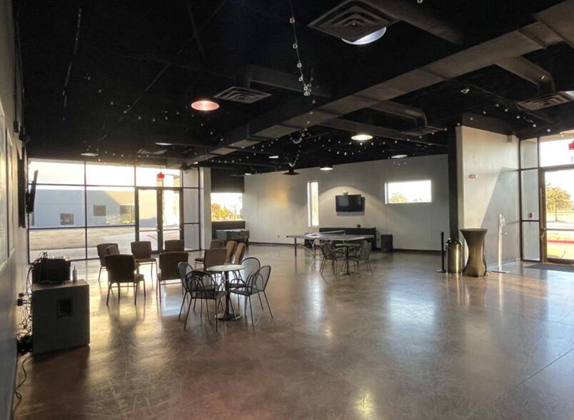 More Photos Of 4401 N State Highway 161, Irving Religious Facility For Sale