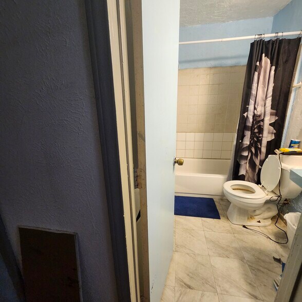 More Photos Of 3201 Hamilton Ave, Dallas Apartments For Sale