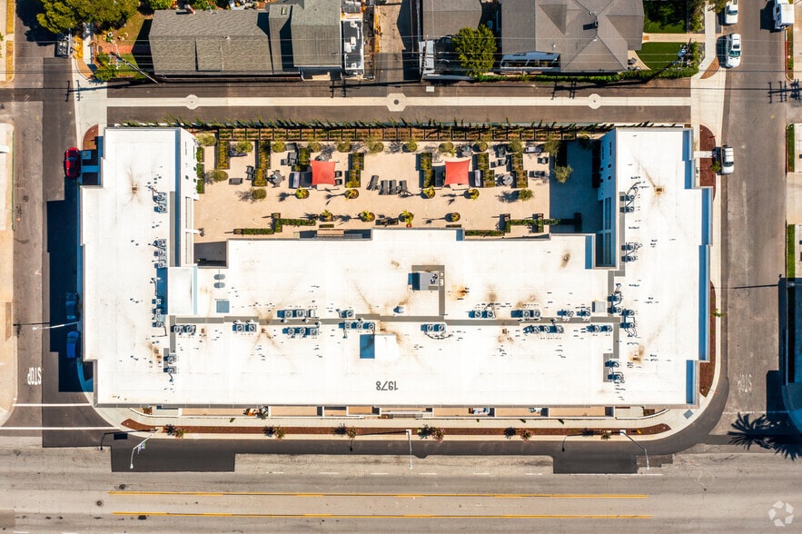 More Photos Of 1978 W Carson St, Torrance Apartments For Lease