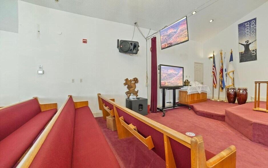 More Photos Of 8609 Greenwood Ave, Takoma Park Religious Facility For Sale
