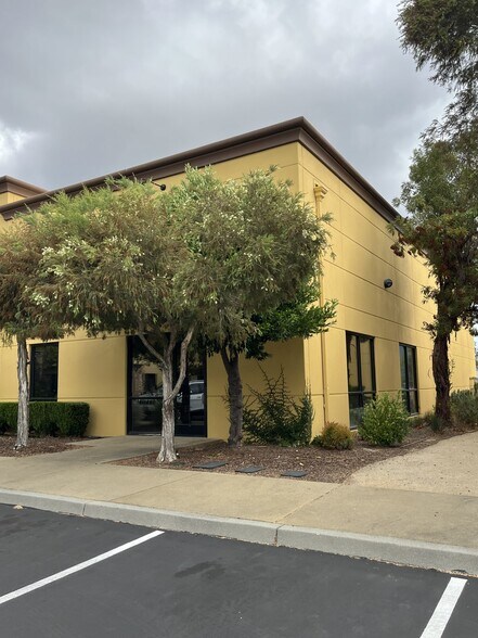 More Photos Of 4320 Redwood Hwy, San Rafael Warehouse For Sale