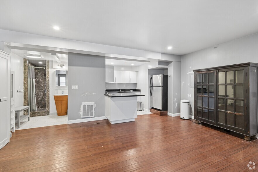 More Photos Of 3324 Broderick St, San Francisco Apartments For Sale