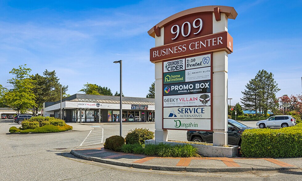 More Photos Of 909 SE Everett Mall Way, Everett General Retail For Sale