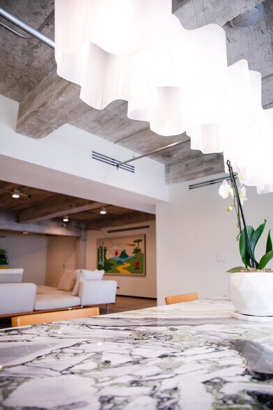 More Photos Of 605 Lincoln Rd, Miami Beach Office Residential For Lease