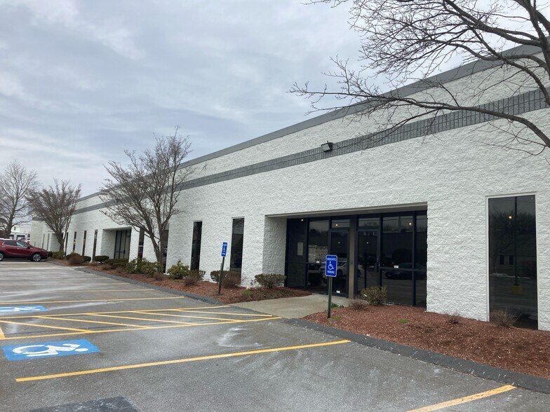 Primary Photo Of 35 Dunham Rd, Billerica Warehouse For Lease