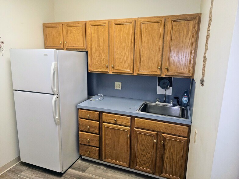 More Photos Of 150 N 2nd St, Hammonton Office For Sale