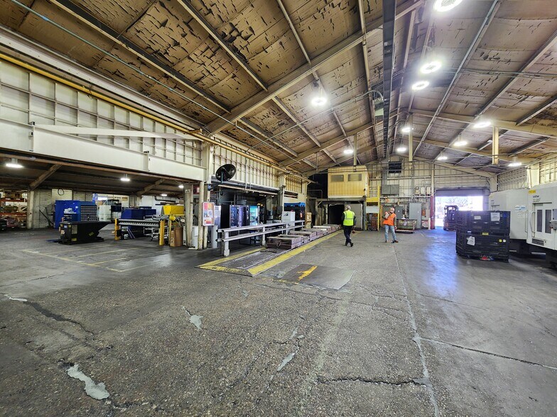 More Photos Of 400 E State St, Trenton Manufacturing For Sale