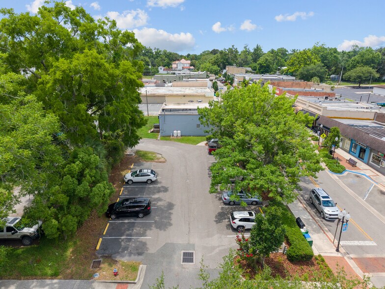 More Photos Of 14960 Main St, Alachua Restaurant For Lease