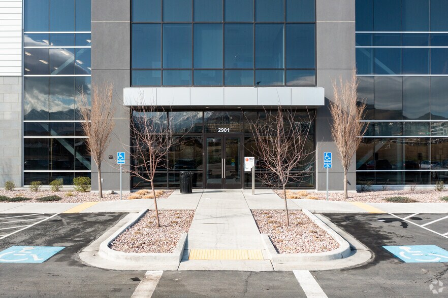 More Photos Of 2901 N Ashton Blvd, Lehi Office For Lease