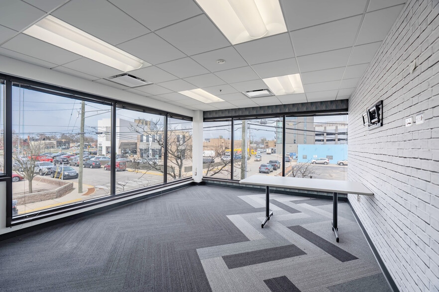 More Photos Of 34100 Woodward Ave, Birmingham Office For Lease