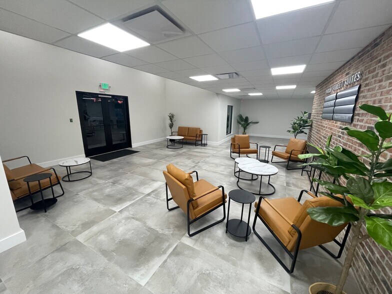 More Photos Of 1822 Drew St, Clearwater Office For Lease