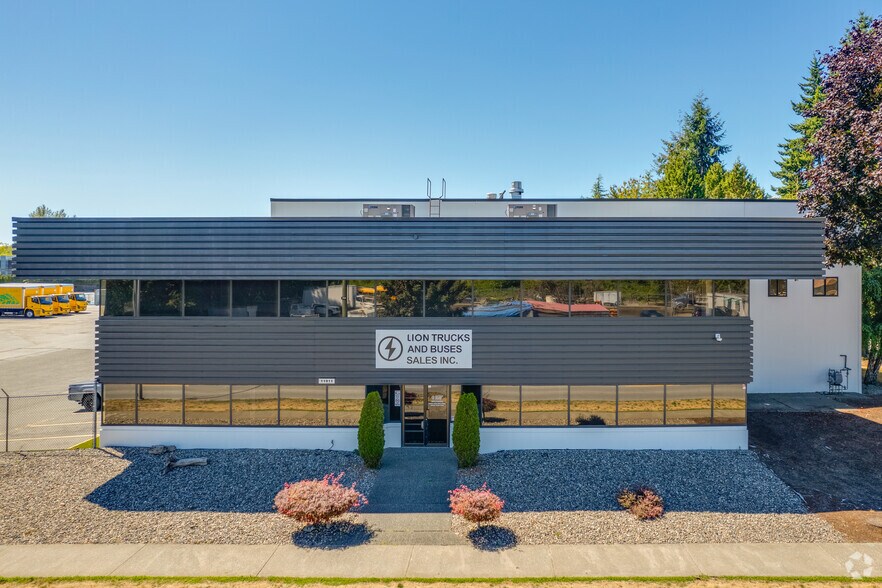 More Photos Of 11911 No. 5 Rd, Richmond Industrial For Sale