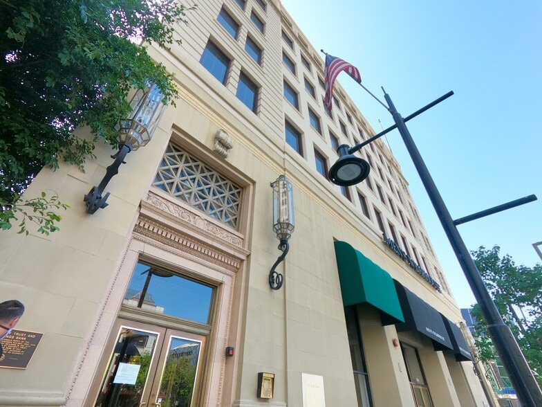 More Photos Of 100 N Brand Blvd, Glendale Office Residential For Lease