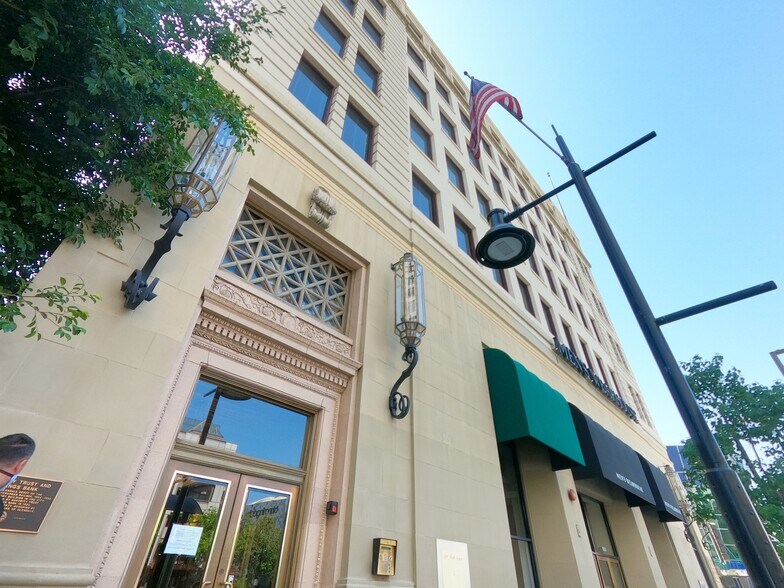 More Photos Of 100 N Brand Blvd, Glendale Office Residential For Lease