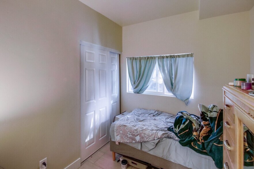 More Photos Of 215 Willie James Jones Ave, San Diego Apartments For Sale