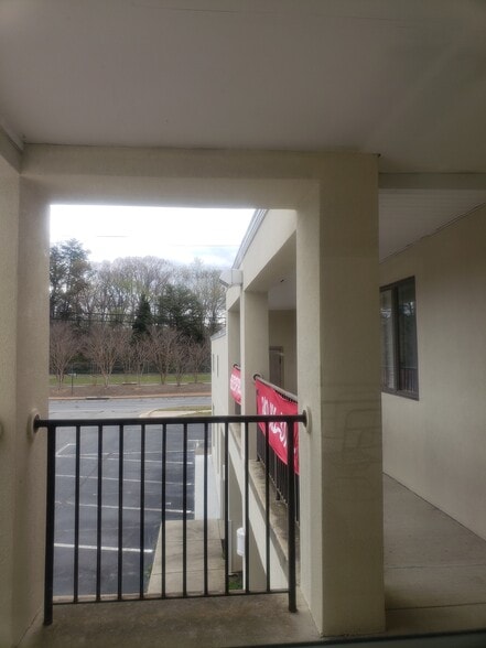 More Photos Of 21945 Three Notch Rd, Lexington Park Office For Lease