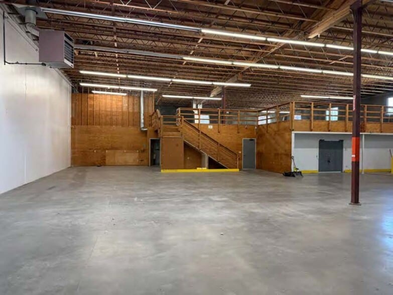 More Photos Of 120 NE 9th Ave, Portland Warehouse For Lease