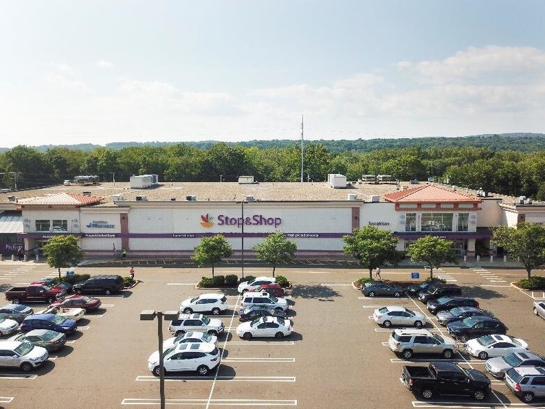 More Photos Of 55-91 Washington Ave, North Haven Freestanding For Lease