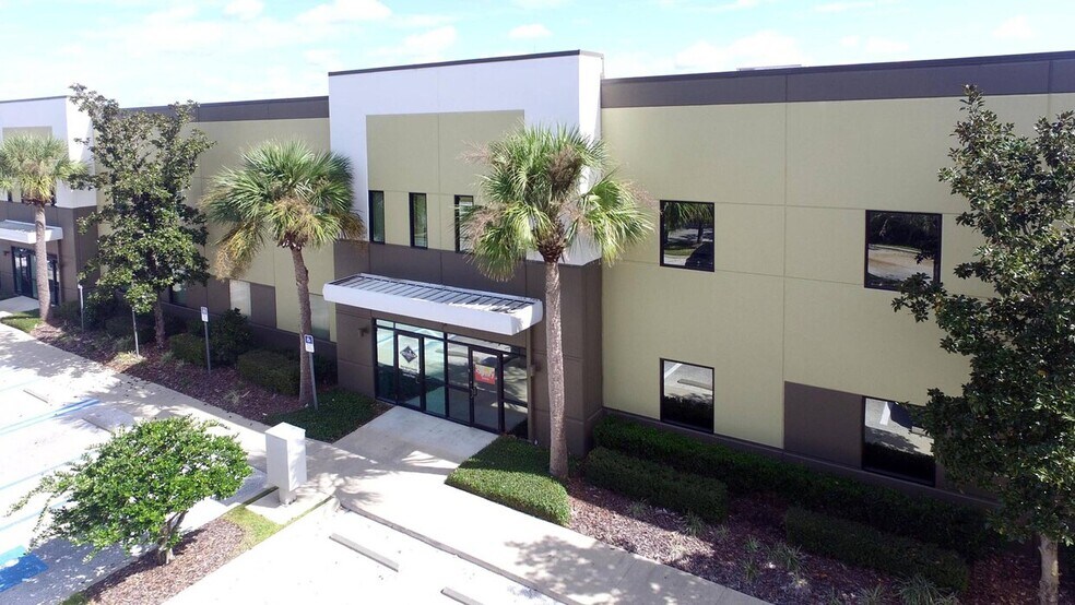 More Photos Of 640 Brooker Creek Blvd, Oldsmar Light Distribution For Lease