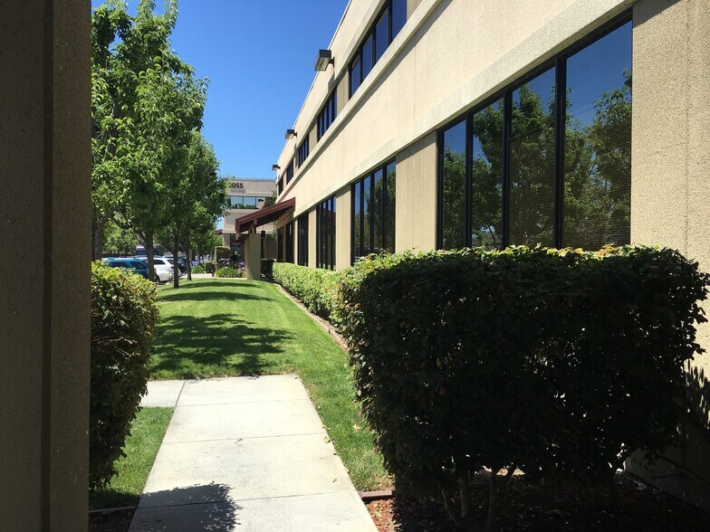 More Photos Of 2051 Junction Ave, San Jose Medical For Lease