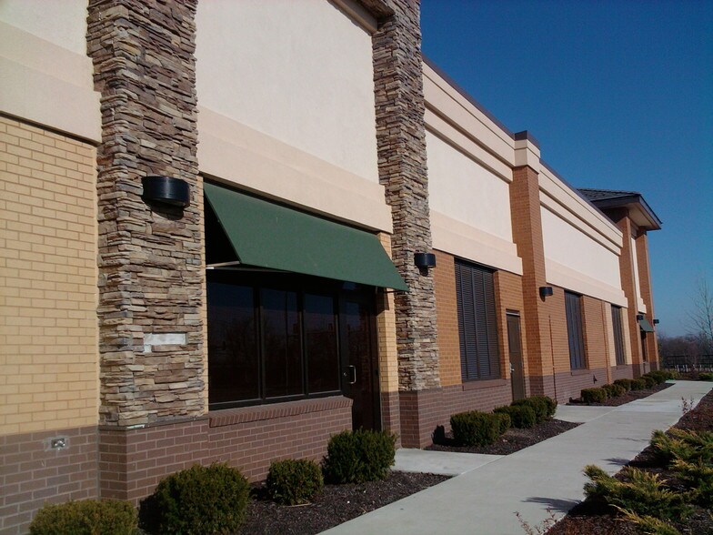 More Photos Of 3601-3633 W 133rd St, Leawood General Retail For Lease