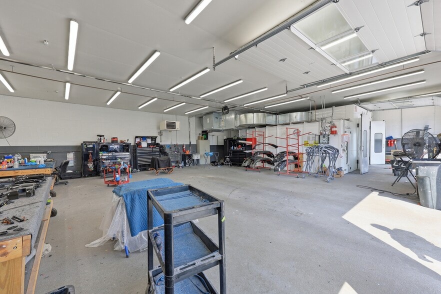 More Photos Of 1728 N Market St, Frederick Warehouse For Sale