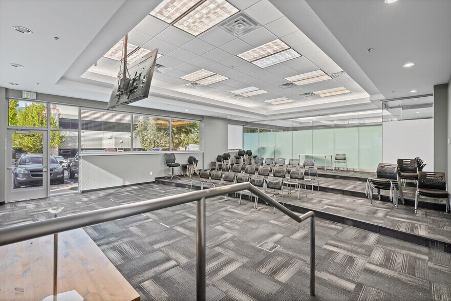 More Photos Of 1365 W Business Park Dr, Orem Office For Lease