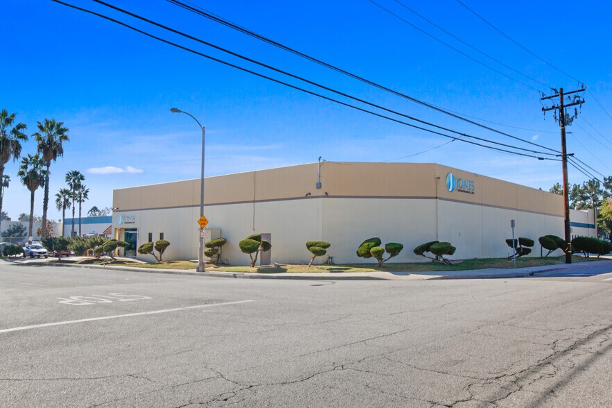 More Photos Of 11007 Forest Pl, Santa Fe Springs Warehouse For Sale
