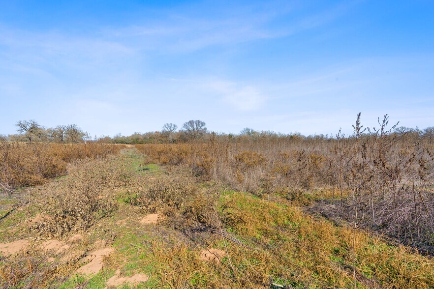 More Photos Of 10866 US-90, Harwood Land For Sale