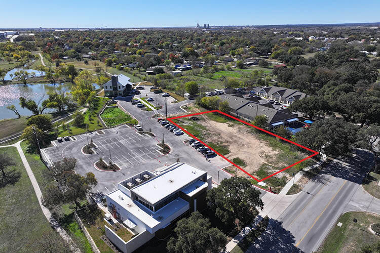 More Photos Of 835 Main St, Buda General Retail For Lease