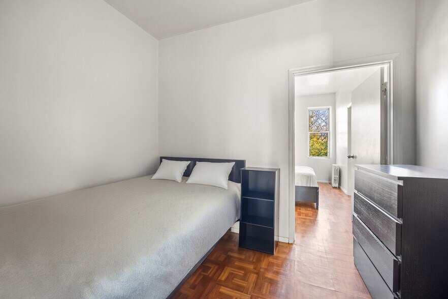 More Photos Of 566 Grandview Ave, Ridgewood Apartments For Sale