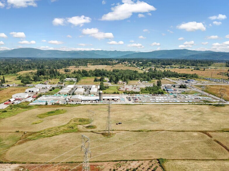 More Photos Of 164 W Smith Rd, Bellingham Distribution For Sale