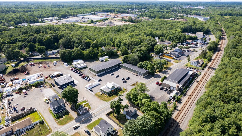 More Photos Of 678 Adams St, Abington Warehouse For Lease