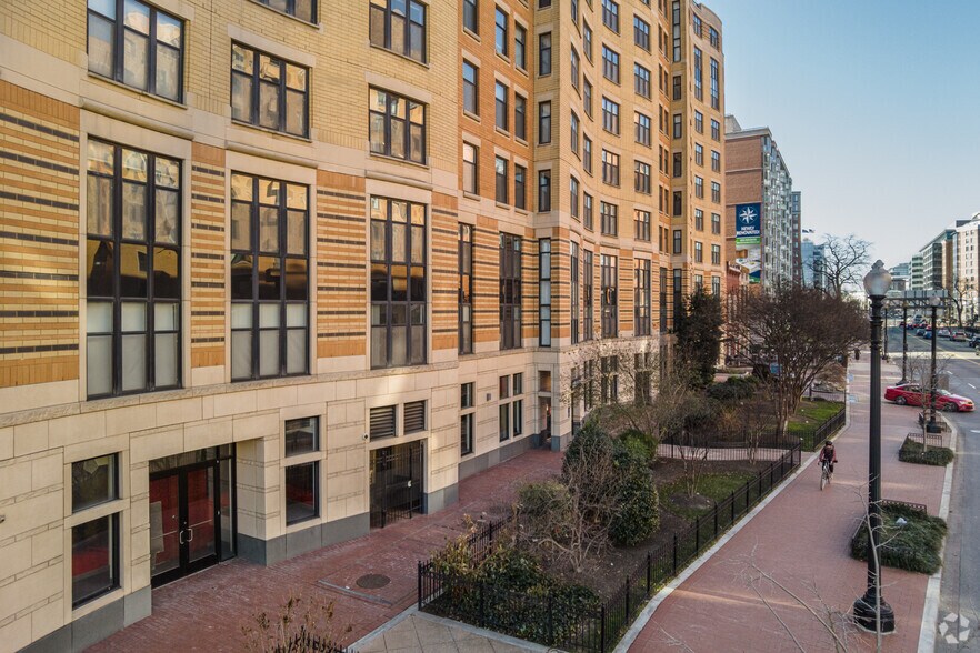 More Photos Of 400 Massachusetts Ave NW, Washington Apartments For Sale