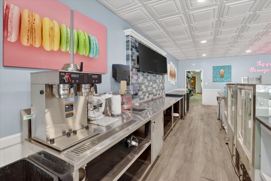 More Photos Of 135 E Main St, Woodville Storefront Retail Residential For Sale