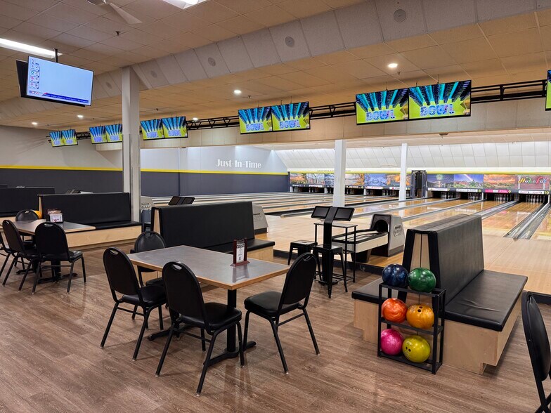 More Photos Of 18-24 Mollison Way, Lewiston Specialty For Sale