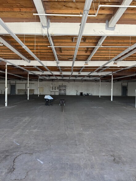 More Photos Of 17243-17289 Main St, Hesperia Unknown For Lease