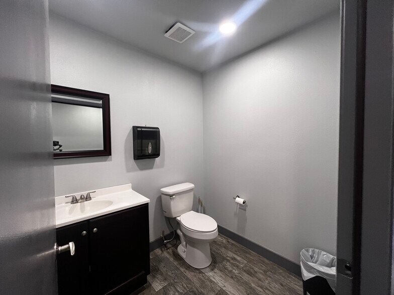 More Photos Of 10195 Doolittle, McKinney Airplane Hangar For Sale