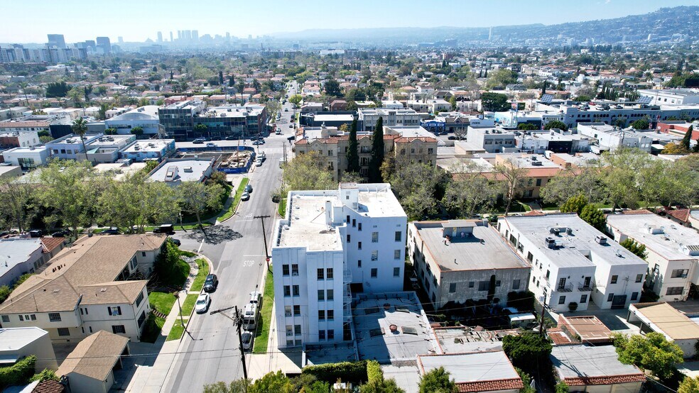 More Photos Of 100 N Sycamore Ave, Los Angeles Apartments For Sale